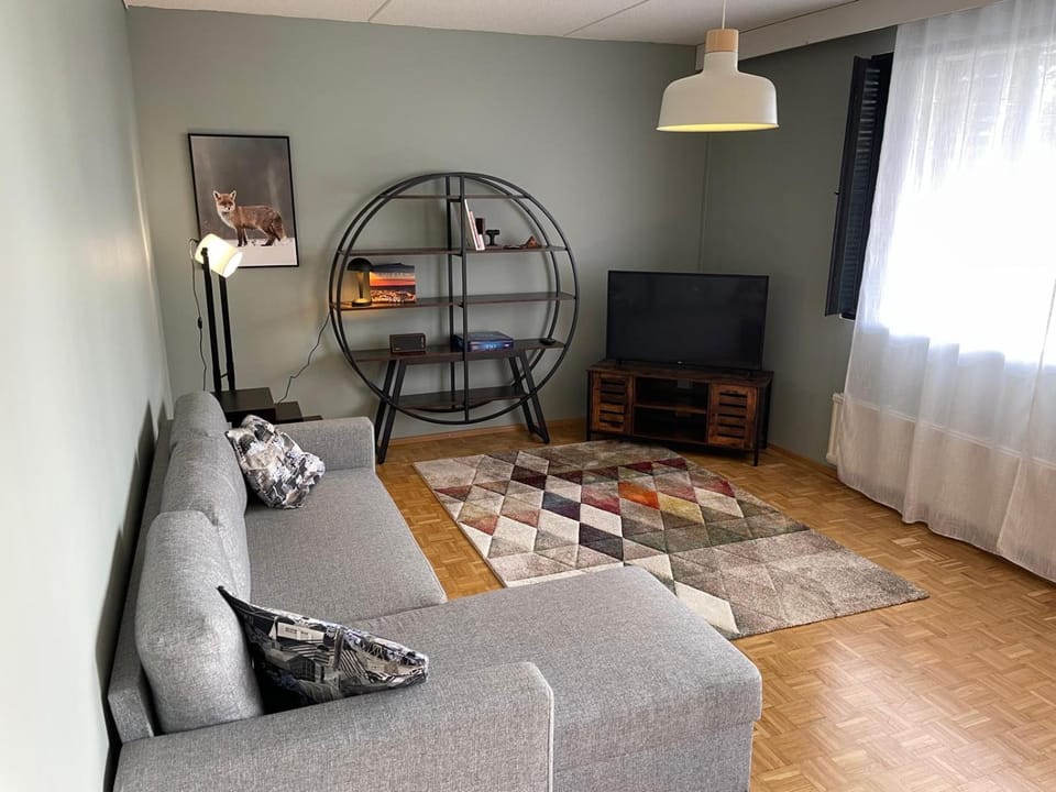 Library, Living room, Seating area