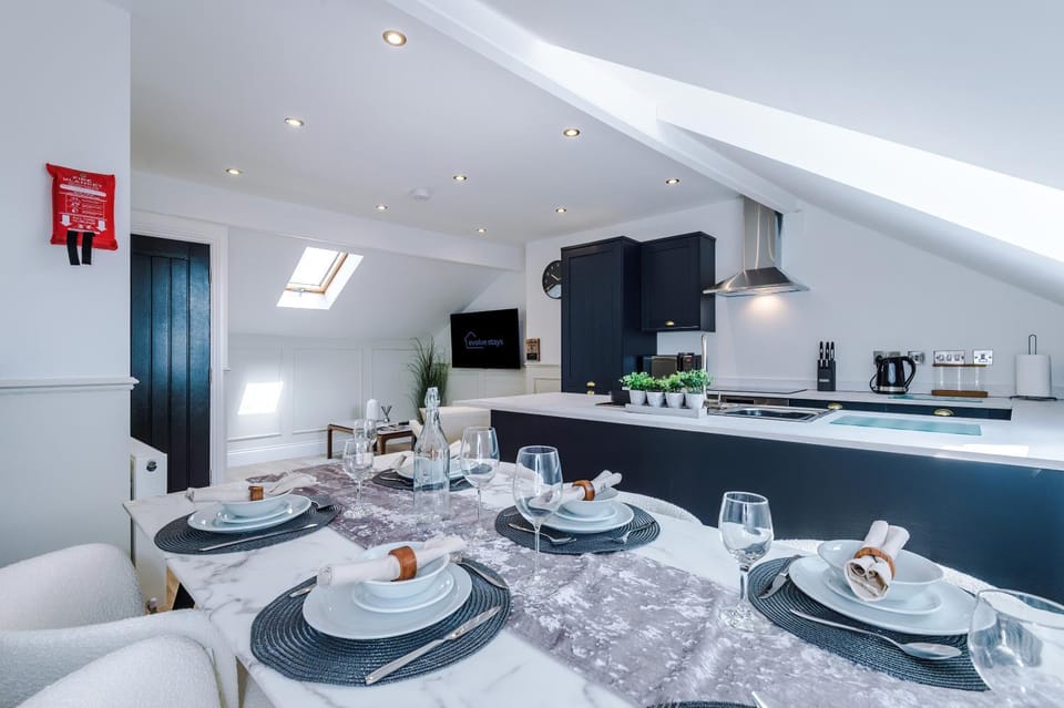 Incredible 3 Bedroom Apartment In York, Central Location Apartment in York