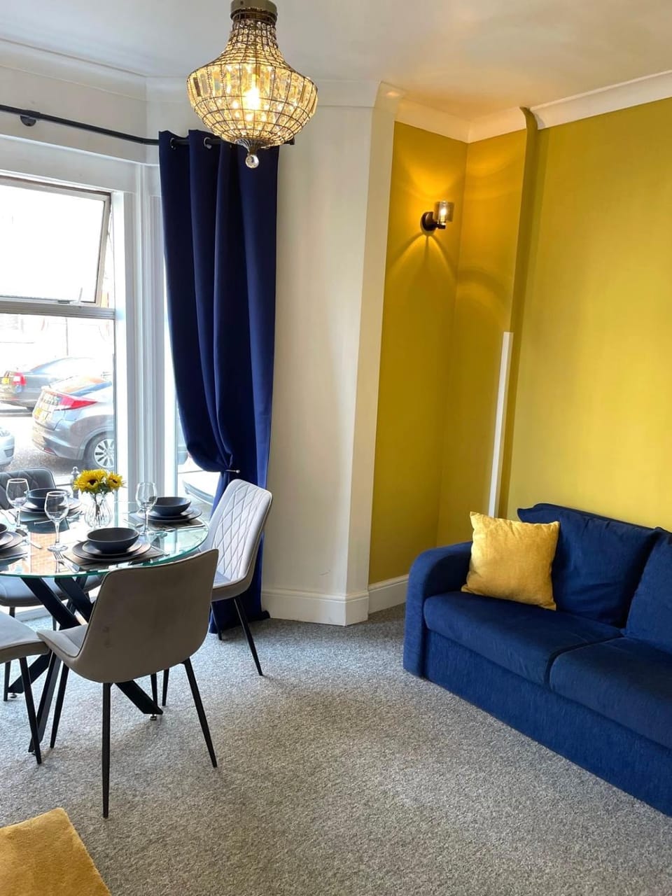 Living room, Seating area, Dining area