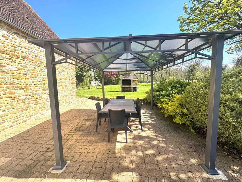Balcony/Terrace, Dining area, Garden view