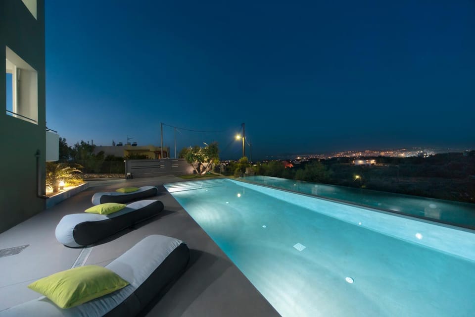 Night, City view, Mountain view, Sea view, Swimming pool, Sunset