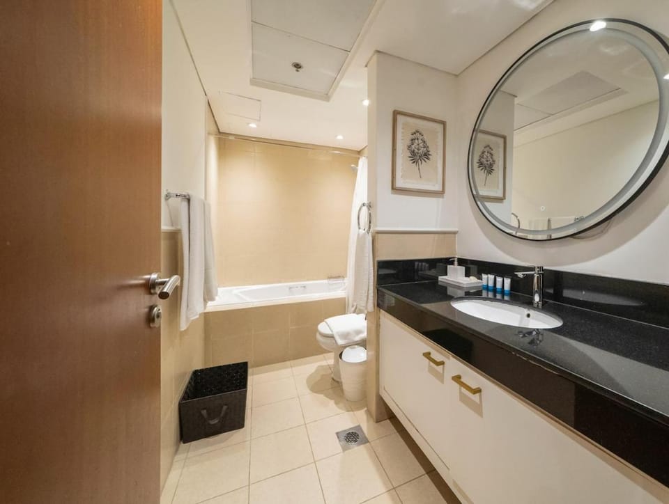 Stylish Studio Steps from Burj Khalifa Fountains Apartment in Dubai