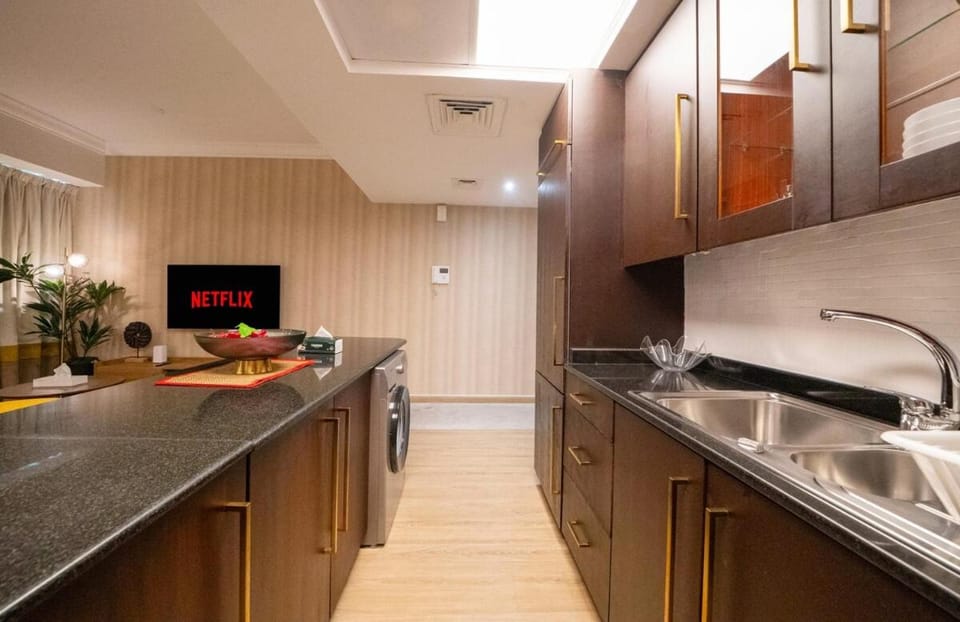 Stylish Studio Steps from Burj Khalifa Fountains Apartment in Dubai