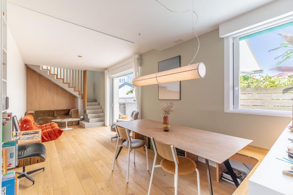 Living room, Seating area, Dining area