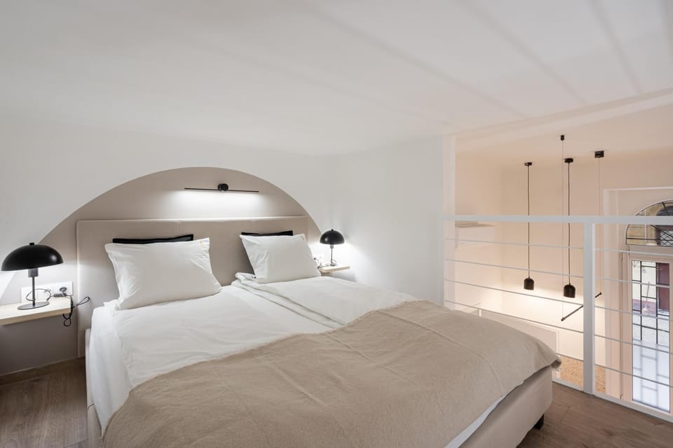 Bed, Photo of the whole room, Bedroom, heating