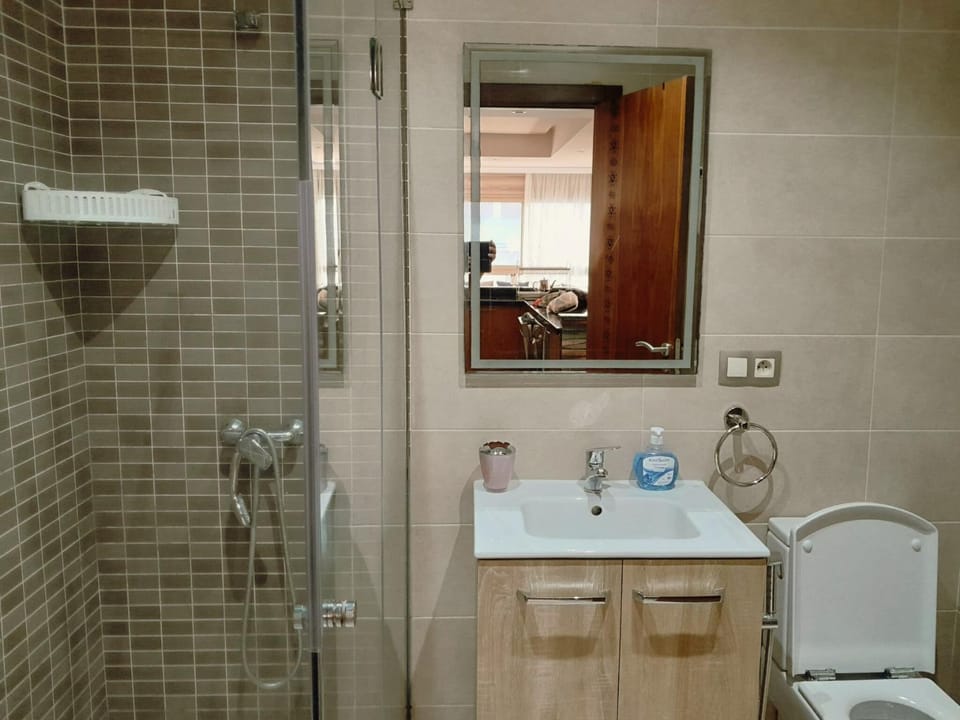 Appartement vue sur mer, terrasse ensoleillée Apartment in Tangier-Tétouan-Al Hoceima