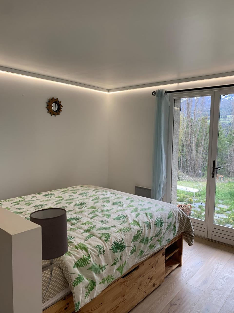 Holiday in Arles Chalet 12 personnes avec vue incroyable Chalet in Barcelonnette