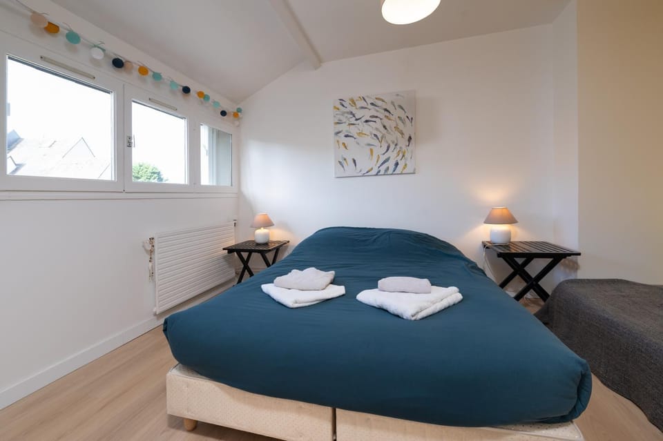 Living room, Bedroom