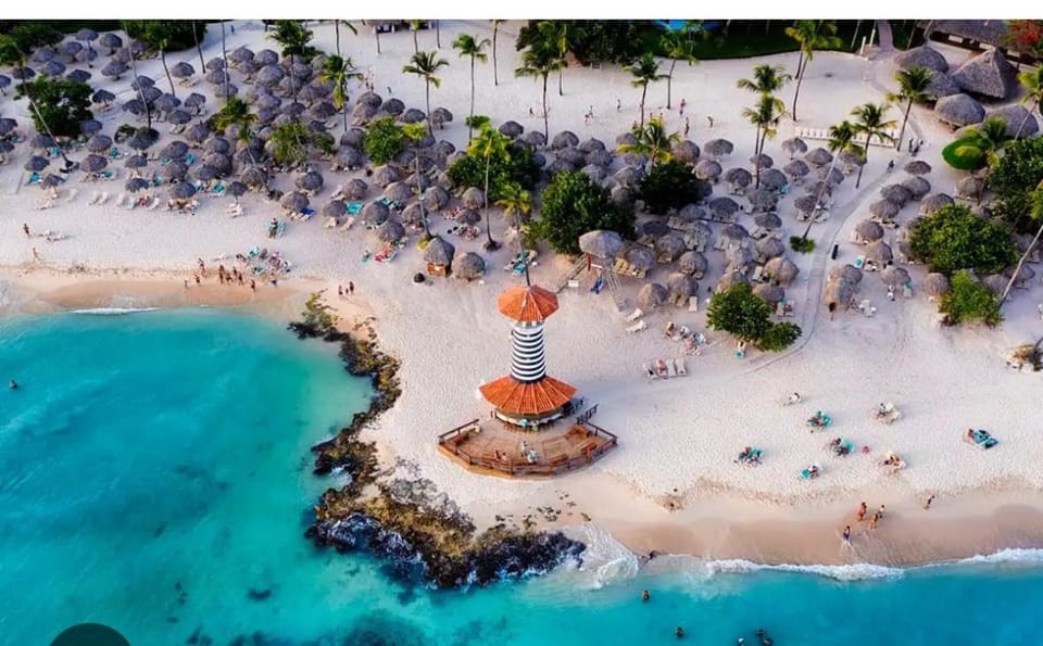 Las Palmeras House in Dominicus