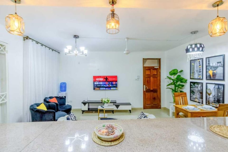 BAHARI MOJA NYALI-5mins walk to beach, Swimming pool, Air-conditioning Apartment in Mombasa County