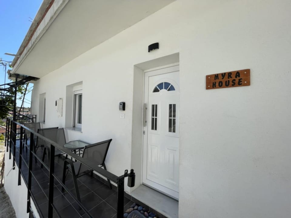Property building, Patio, Day, View (from property/room), Balcony/Terrace