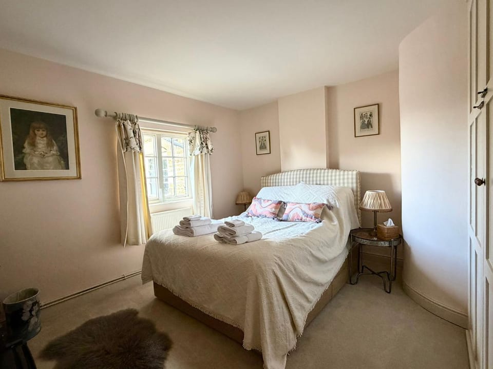 Belvoir Lodge - Sleeps 18 - Belvoir Castle House in South Kesteven District