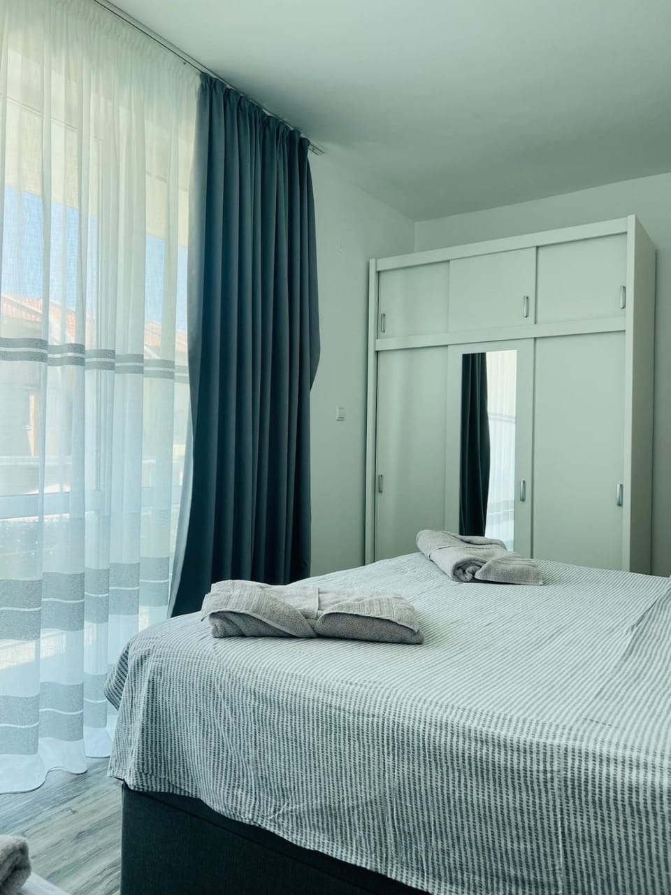 Bed, Bedroom, wardrobe
