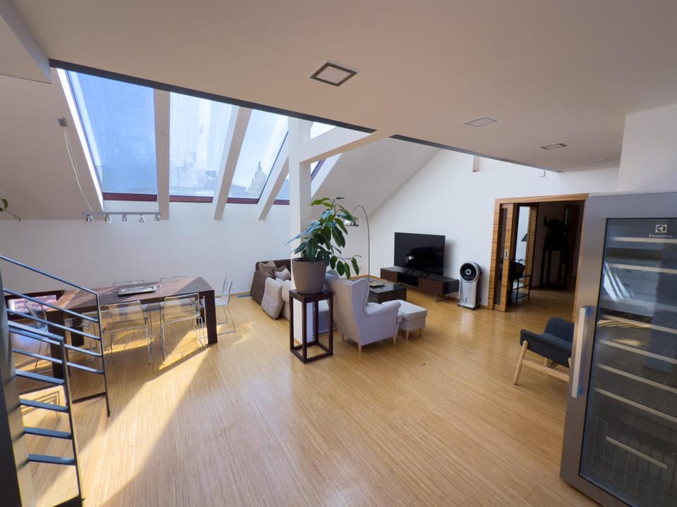 Loft-style& Modern Apartment in the center of Prague Apartment in Prague