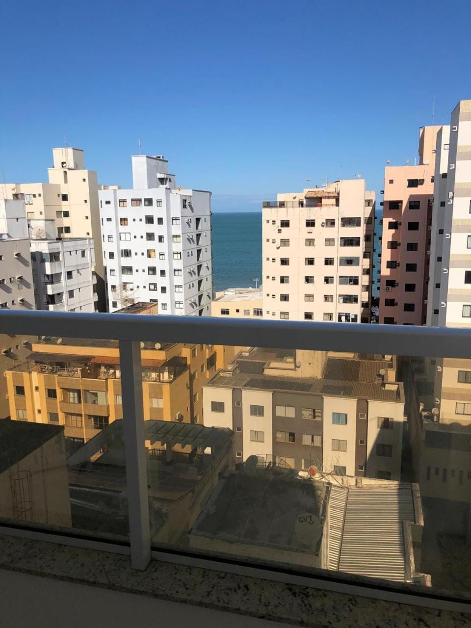 Apartamento para temporada na Praia do Morro- Ed Viena Apartment in Guarapari
