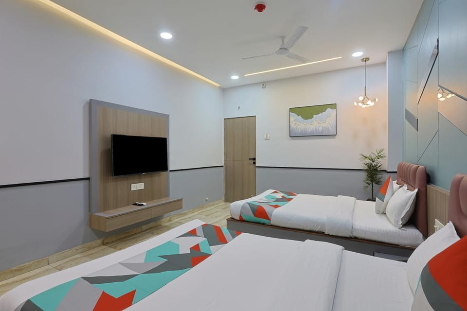 TV and multimedia, Photo of the whole room, air conditioner