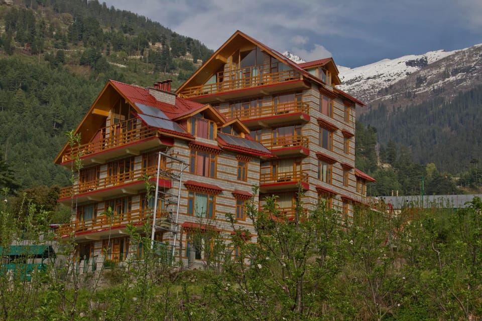 The Foghills A Boutique Hotel & Cottages Hotel in Manali