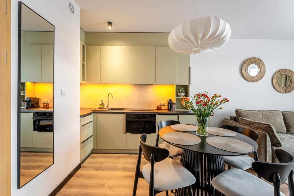 Kitchen or kitchenette, Living room, Dining area, oven, stove