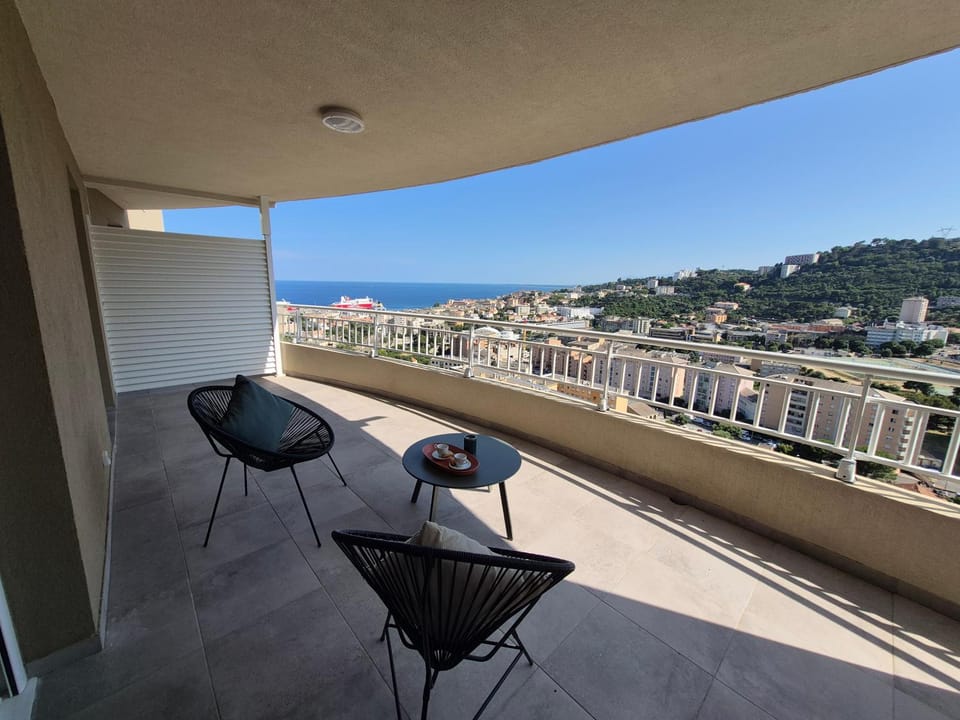 View (from property/room), Balcony/Terrace, Sea view