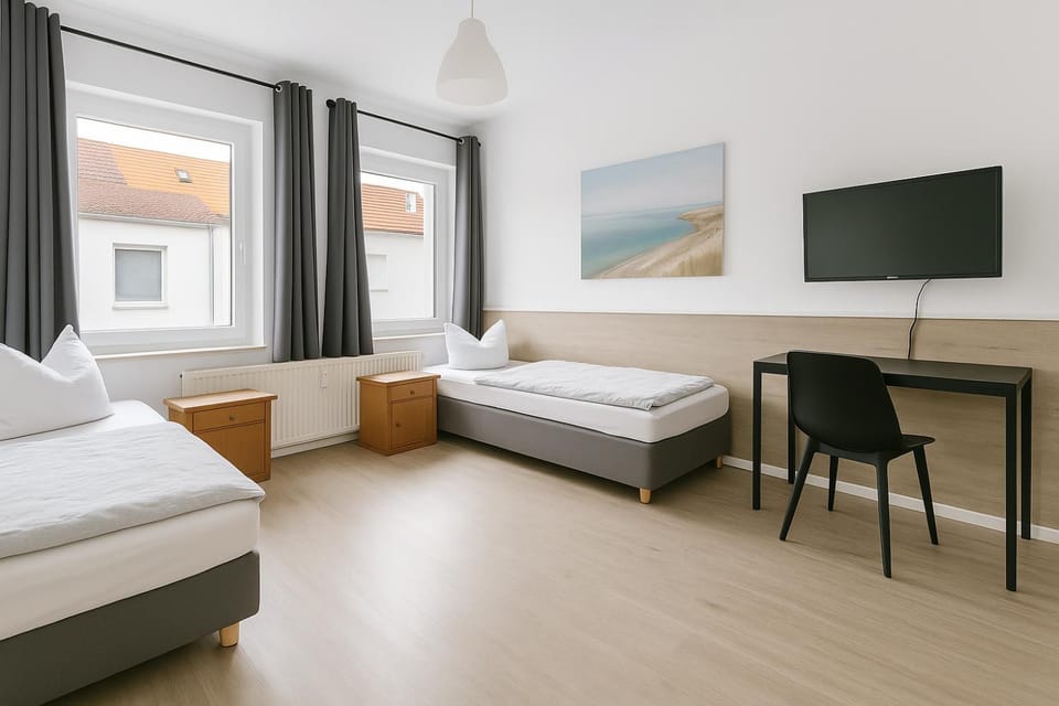 Bed, Photo of the whole room, Bedroom