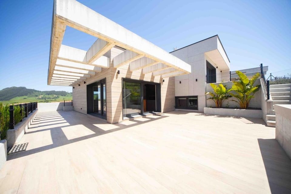 Villa Hoshi Villa in Cantabria