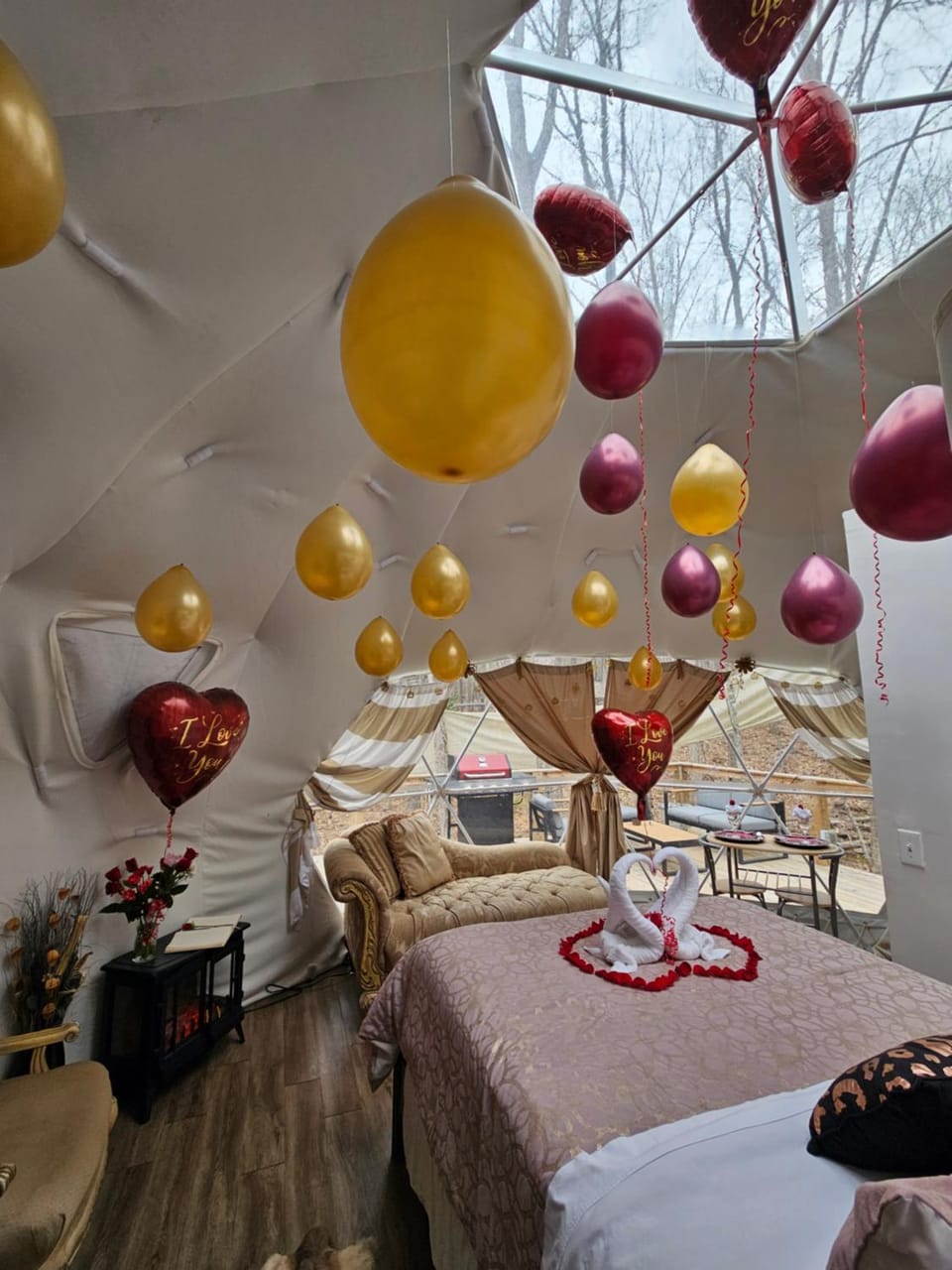 Bed, Decorative detail, Bedroom