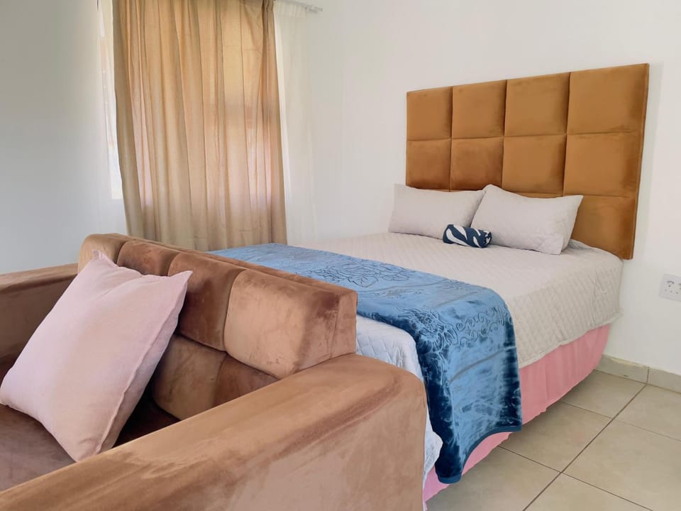 Uncle Charles Charles guest house Love hotel in Eastern Cape