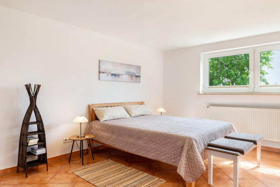 Living room, Bedroom