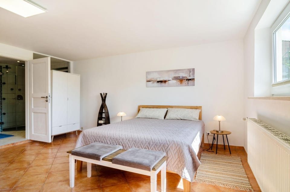 Living room, Bedroom