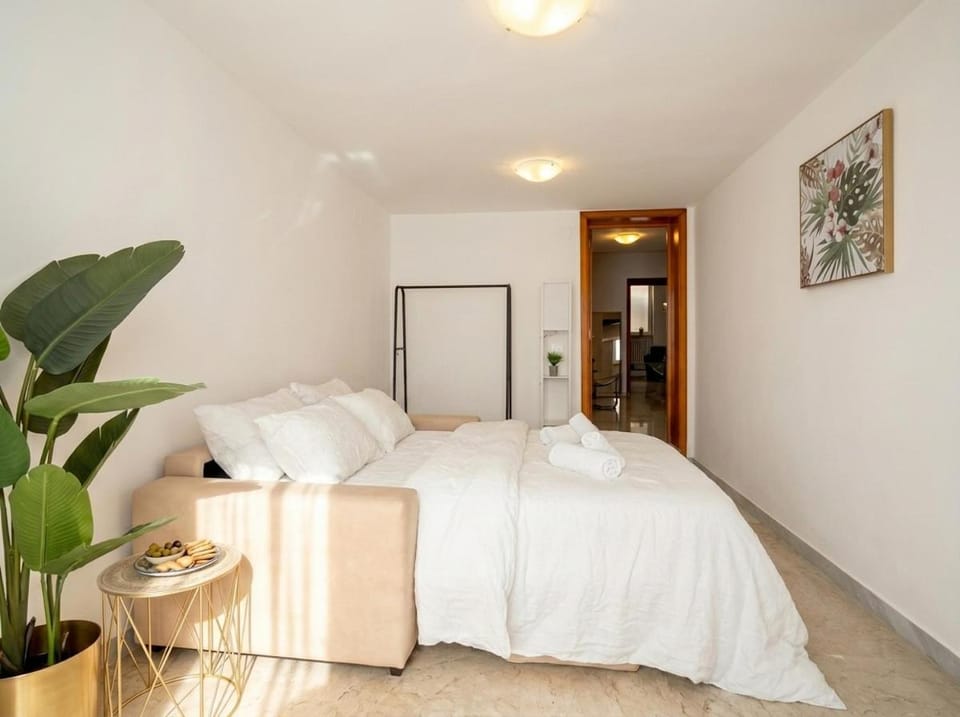 Soggiorno Ampio e Luminoso vicino al Lungomare di Bari Apartment in Bari