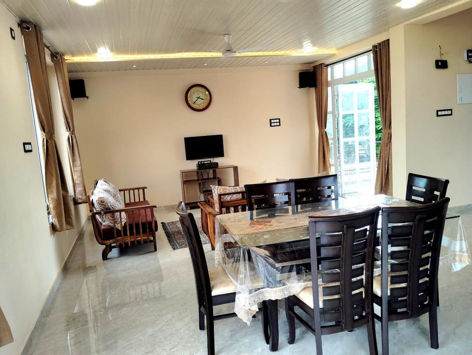 ROYAL MEADOWS IGATPURI Private Pool Villa F Villa in Igatpuri