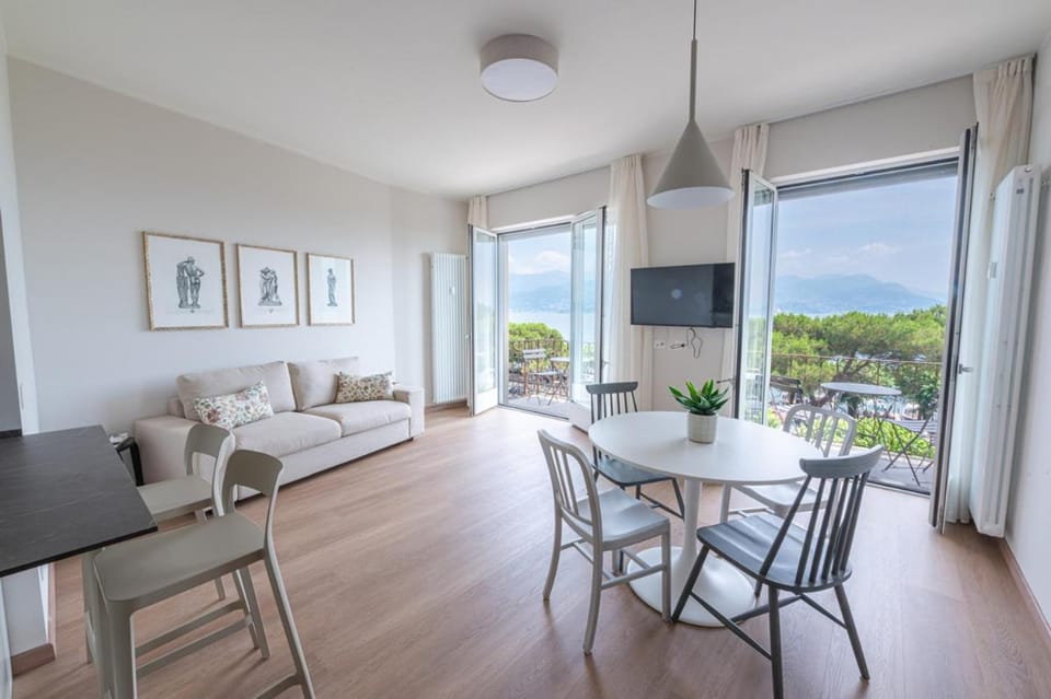 Casa Verdelago WelcHome Apartment in Stresa