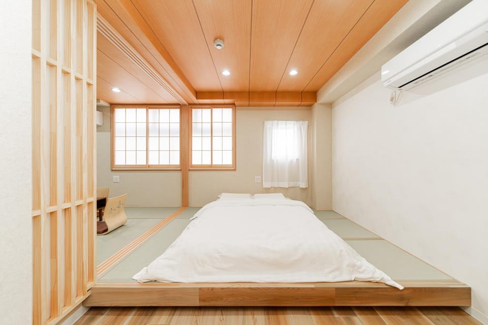 Bed, Photo of the whole room, Bedroom, air conditioner