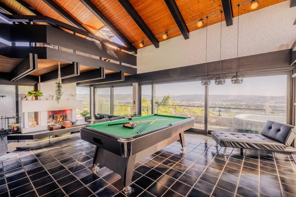 Villa Panoramica Pool & Sauna Villa in Rhineland-Palatinate