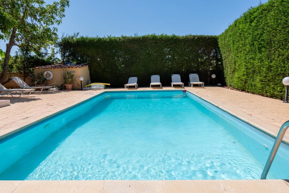 Patio, Spring, Day, Garden, Garden view, Pool view, Swimming pool, sunbed