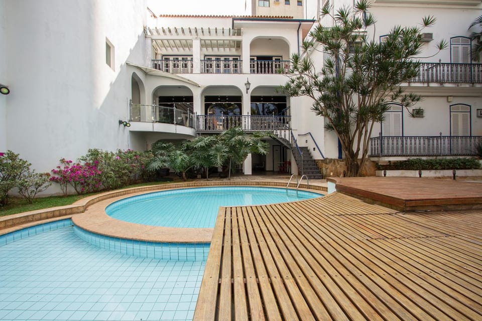 Swimming pool, Swimming pool