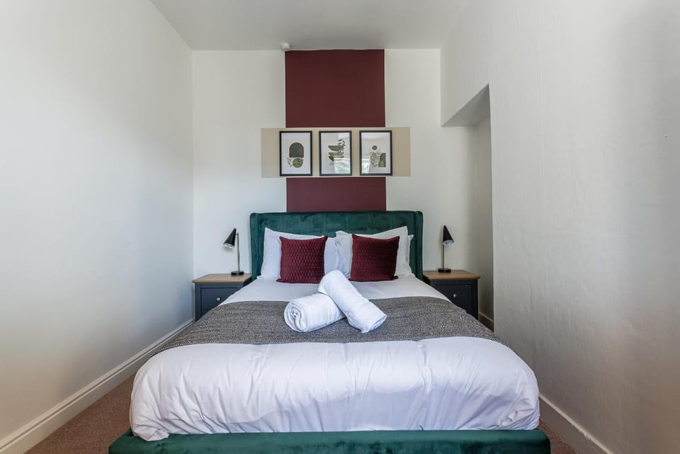 Ideal 3BR for Contractors & Families, Stockton Apartment in England