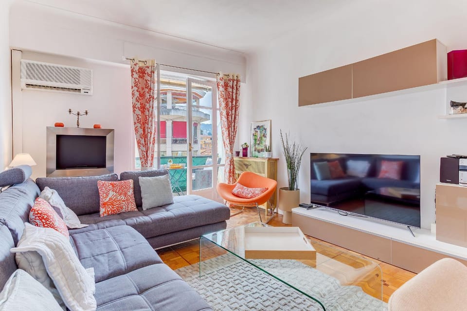 TV and multimedia, Living room, air conditioner