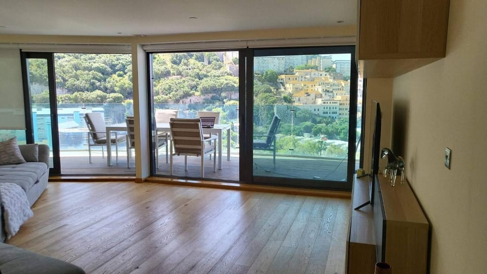 3 bed Ocean Spa Plaza Luxurious flat Apartment in Gibraltar