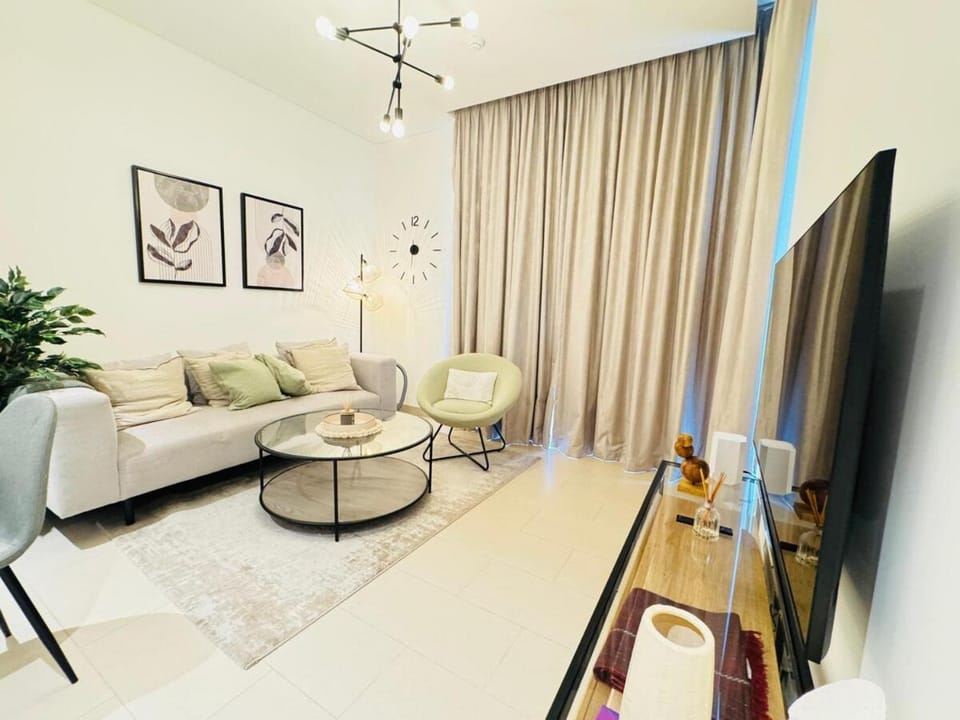 Cozy 1br in Sobha Creek Vistas Creek Sea View Apartment in Dubai