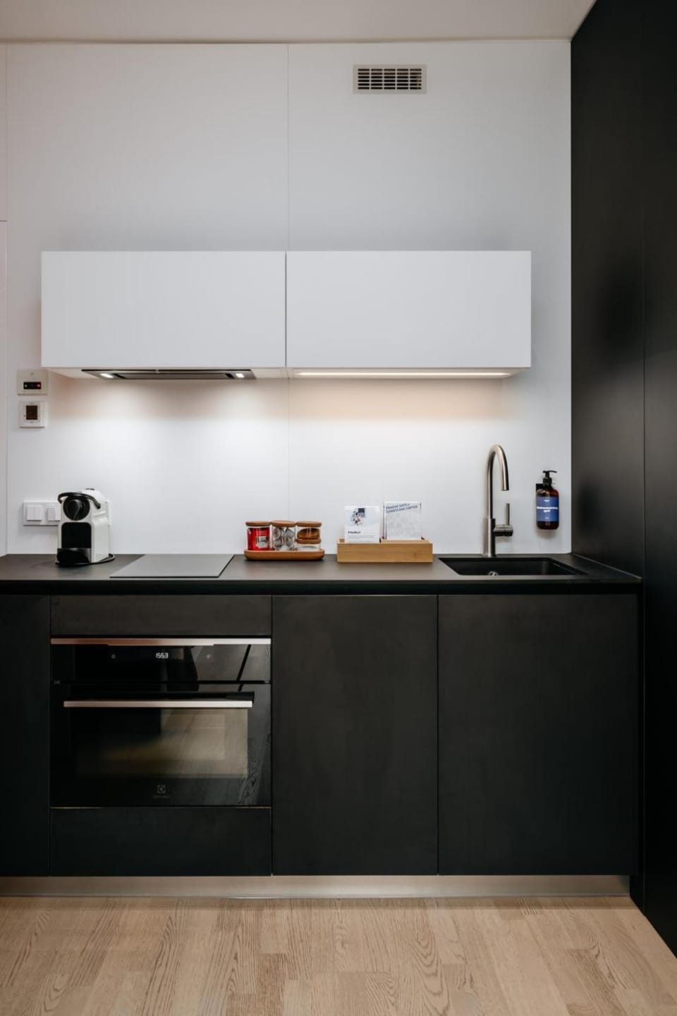 Kitchen or kitchenette, oven, stove