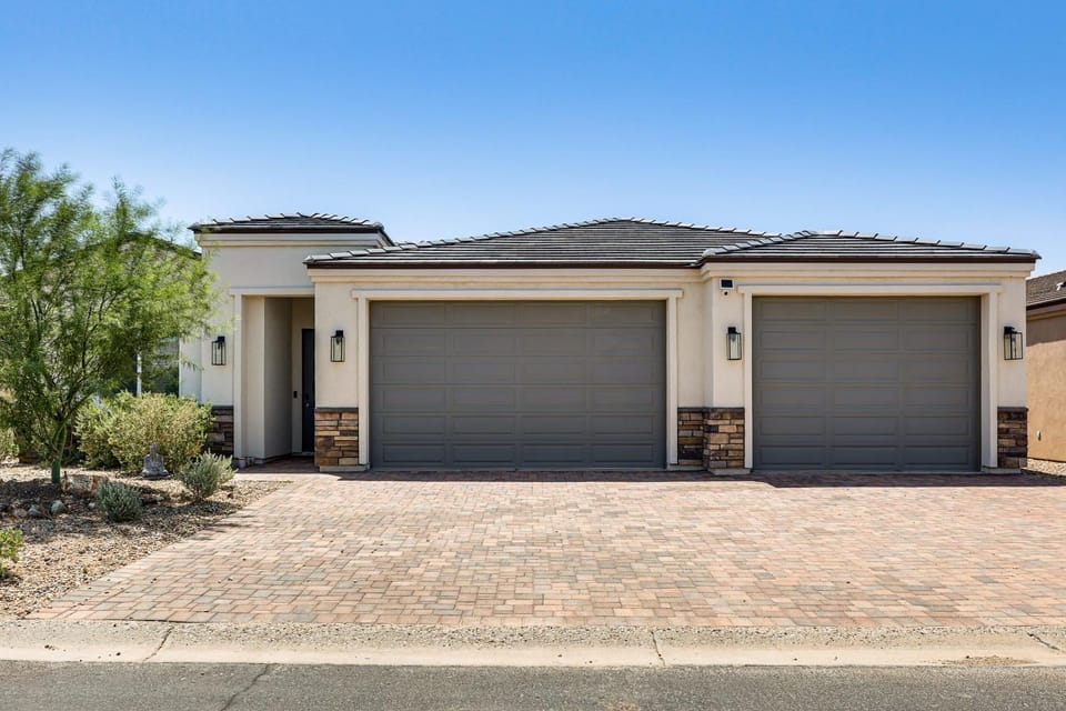 Mtn-View Home w/ Patio, 3 Mi to Colorado River! House in Mohave Valley