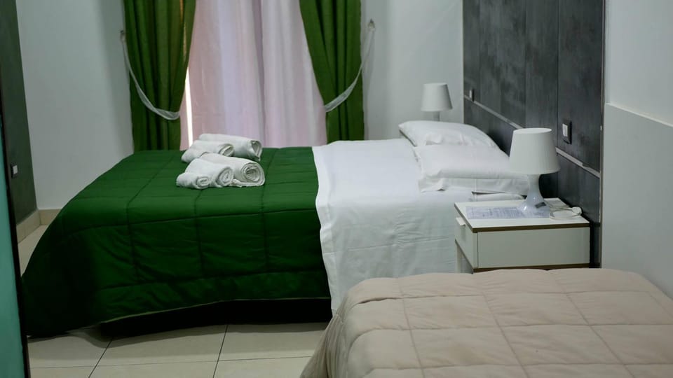 Napolì 2 Affittacamere Bed and Breakfast in Naples