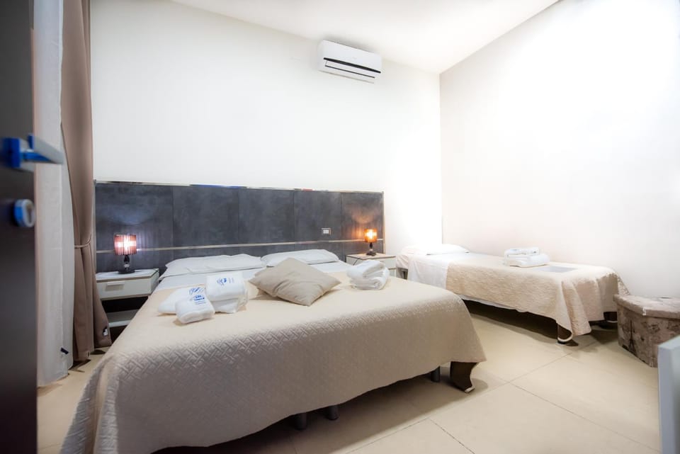 Napolì 2 Affittacamere Bed and Breakfast in Naples