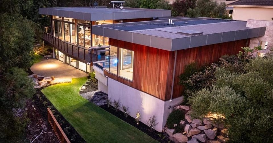 Property building, Garden view