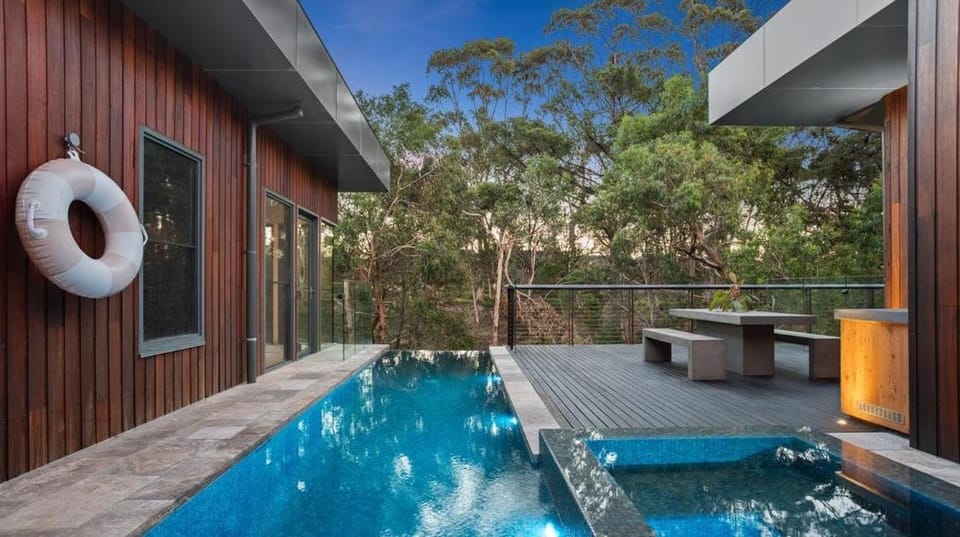 Pool view, Swimming pool