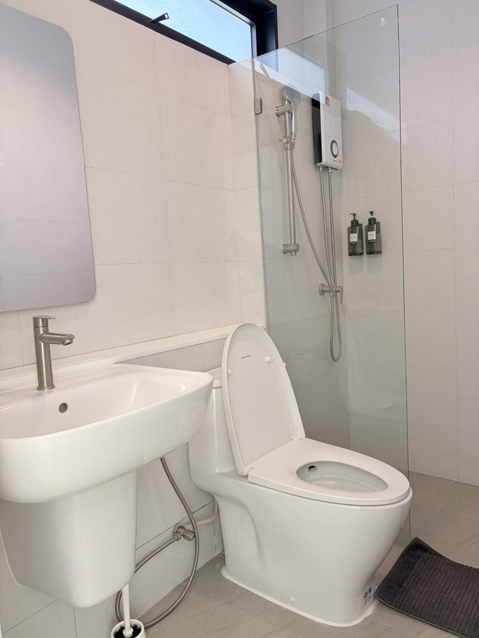 Shower, Toilet, Bathroom