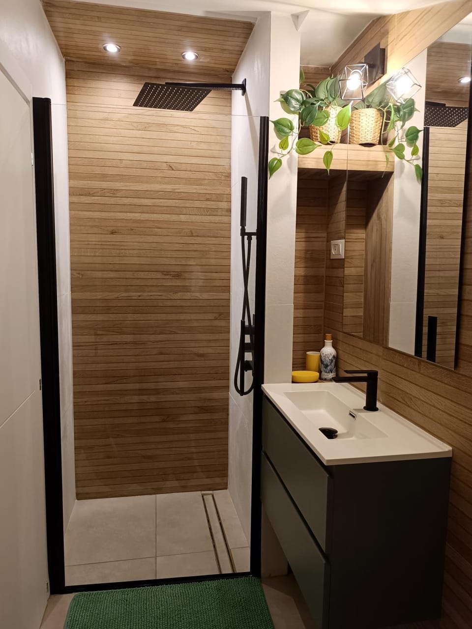 Shower, Bathroom