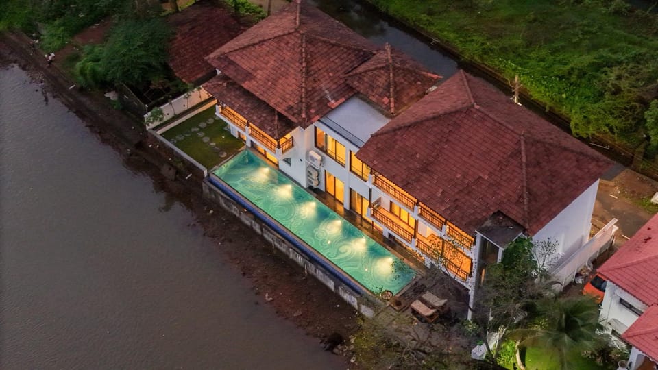 Property building, Bird's eye view