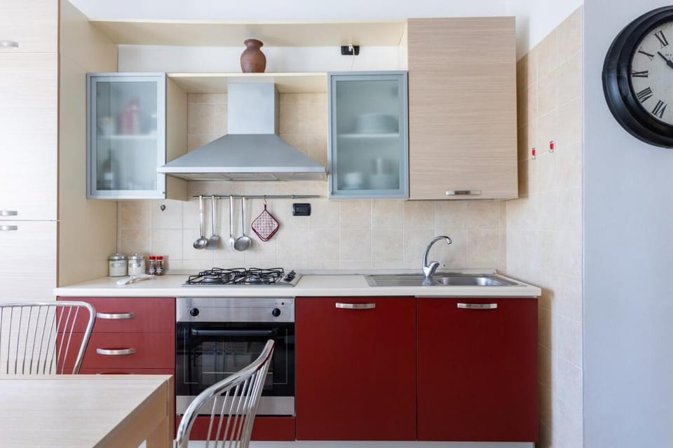 ALGHERO- Beautiful house in the center with balcony and AC Apartment in Alghero
